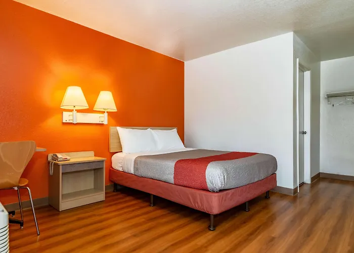 Motel 6-Palm Springs, Ca - East - Palm Canyon